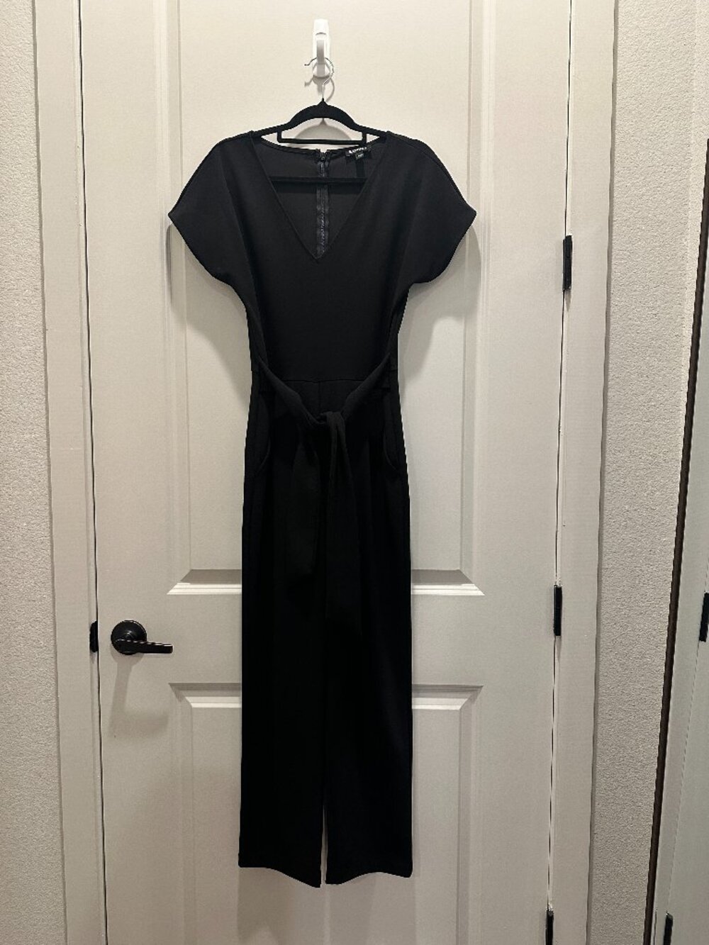 Express Jumpsuit w/Pockets - Size Small